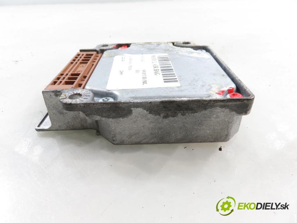 SUZUKI SWIFT III (MZ, EZ) HB 2009 68,00 1.3 92 - M13A 1328,00 MODUL air BAG 3891062J12000