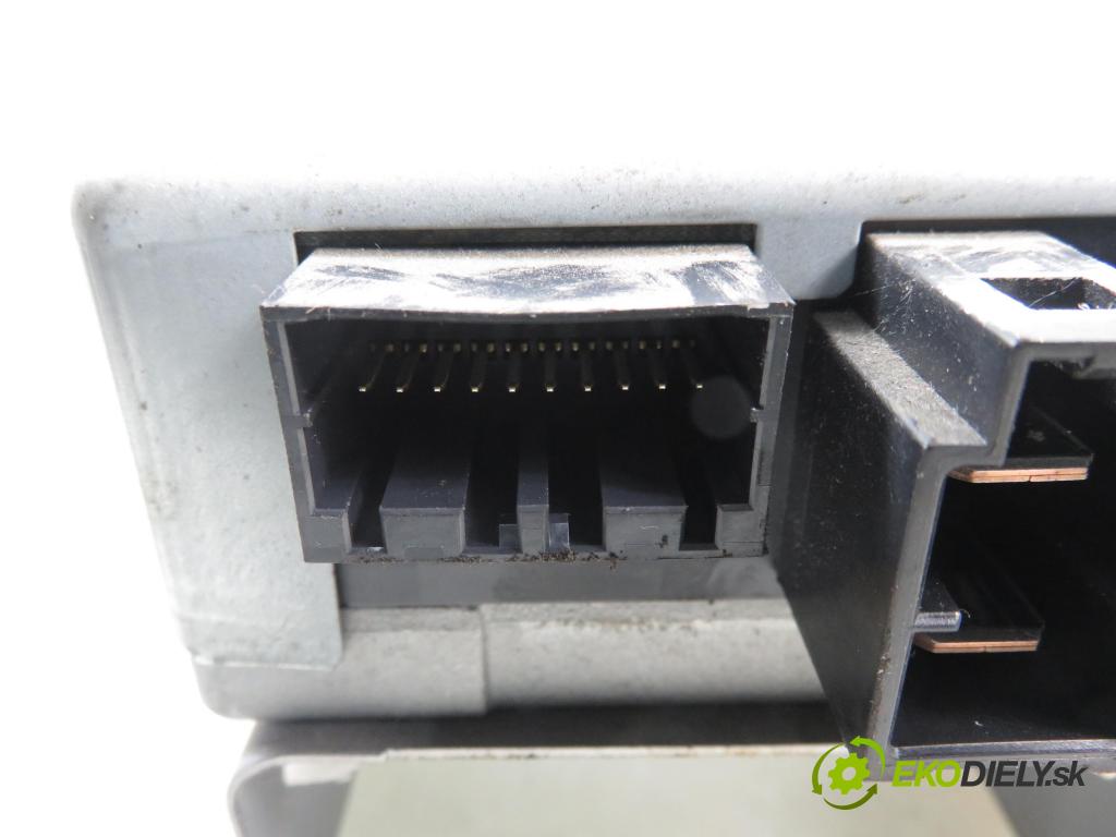 SUZUKI SWIFT III (MZ, EZ) HB 2009 68,00 1.3 92 - M13A 1328,00 Riadiaca jednotka servočerpadlo 3872073K10 (Riadiaca jednotka)