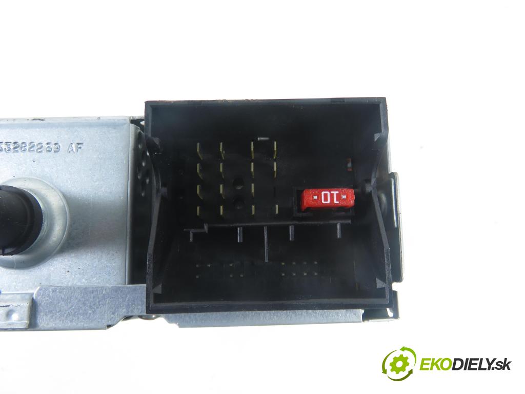 CITROEN C4 Picasso I (UD_) MINIVAN 2008 80,00 1.6 HDi 16V 109 - 9HZ 1560,00 RADIO CD 96646223XT