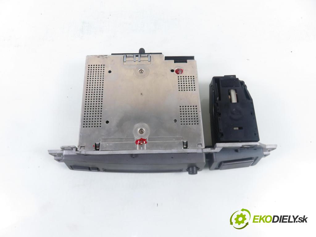 BMW 7 (E65, E66, E67) SEDAN 2003 190,00 740 d- M67 D39 (398D1) 3901,00 RADIO CD 6937735
