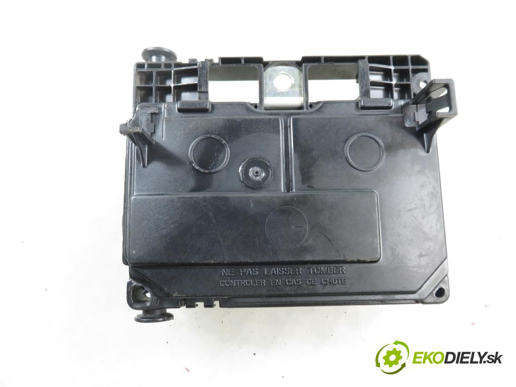 CITROEN C4 I (LC_) HB 2005 66,00 1.6 HDi - 9HX (DV6ATED4) 1560,00 MODUL BSM 9661682980 ; S118983011C