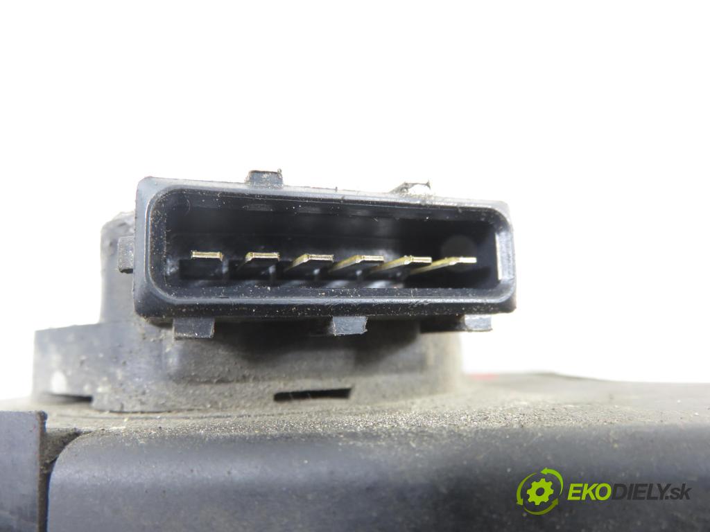 RENAULT SCENIC I (JA0/1_) MINIVAN 2001 59,00 1.9 dTi 80 - F9Q 744 1870,00 Potenciometer plynu 7700431918 (Potenciometer plynového pedálu)