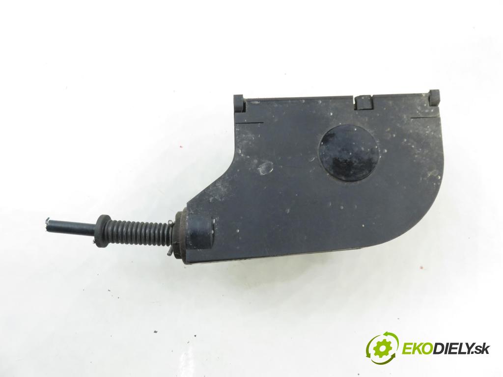 RENAULT SCENIC I (JA0/1_) MINIVAN 2001 59,00 1.9 dTi 80 - F9Q 744 1870,00 Potenciometer plynu 7700431918 (Potenciometer plynového pedálu)