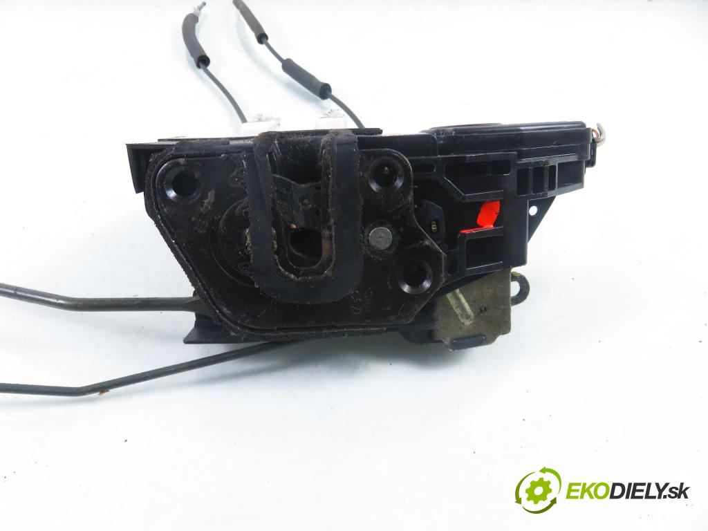 HYUNDAI SANTA FÉ I (SM) SUV 2001 83,00 2.0 CRDi 4x4 113 - D4EA 1991,00 zámok