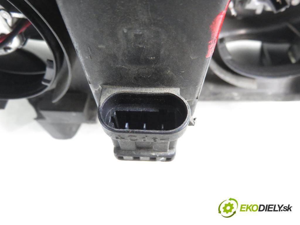 RENAULT SCENIC I (JA0/1_) MINIVAN 2001 59,00 1.9 dTi 80 - F9Q 744 1870,00 Svetlo LP 7700432098 ; 7701047604