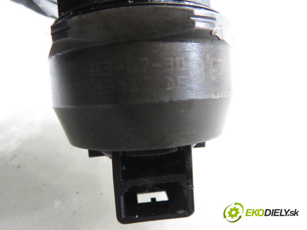 SEAT LEON (1M1) HB 2002 110,00 1.9 TDI PD 150 - ARL 1896,00 Vstrekovač 038130073AL ; 0414720039 (Vstrekovač paliva)