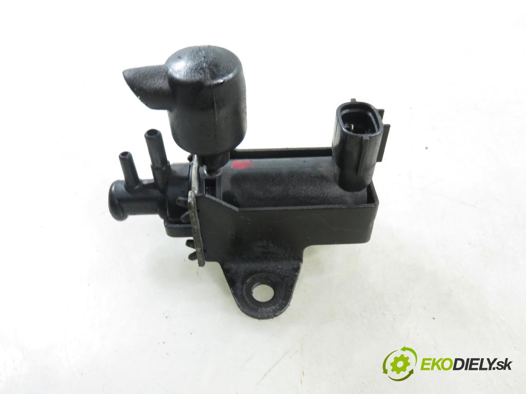TOYOTA COROLLA (_E12_) HB 2004 66,00 2.0 D-4D 1995,00 ELEKTROVENTIL: VAKUUM: 2581927050 ; 1397000850