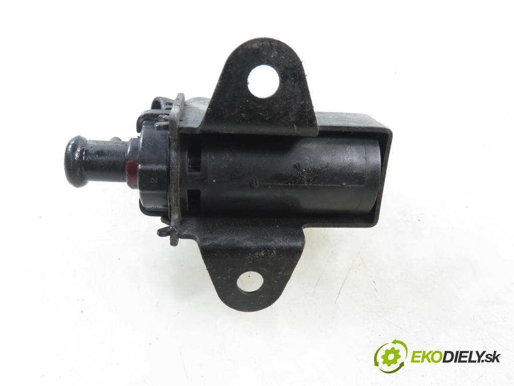 TOYOTA COROLLA (_E12_) HB 2004 66,00 2.0 D-4D 1995,00 ELEKTROVENTIL: VAKUUM: 2581927050 ; 1397000850