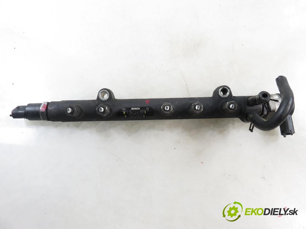 TOYOTA YARIS (_P1_) HB 2003 55,00 1.4 D-4D (NLP10_) - 1ND-TV 1364,00 Lišta vstrekovacia 2381033010 ; 0281002507 ; 0445214032 (Vstrekovacia lišta)