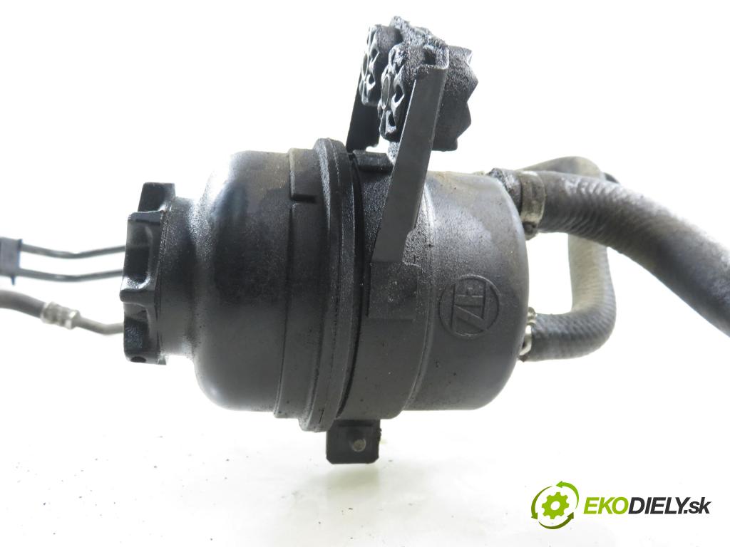 BMW 3 (E90) SEDAN 2005 95,00 318 i 129 - N46 B20 B 1995,00 rúrka / Rúra servočerpadlo