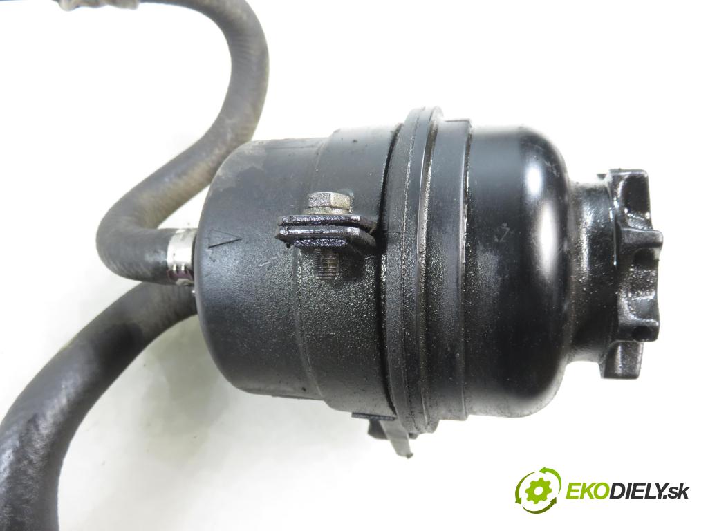 BMW 3 (E90) SEDAN 2005 95,00 318 i 129 - N46 B20 B 1995,00 rúrka / Rúra servočerpadlo