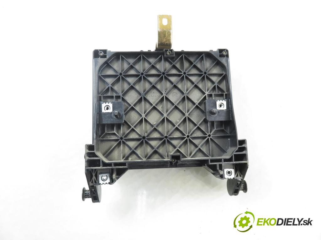 FORD GALAXY (WGR) MINIVAN 2006 103,00 2.3 16V - E5SB 2295,00 MODUL BSI S120042300D ; 7M3962258AM ; 5M2114B205CA