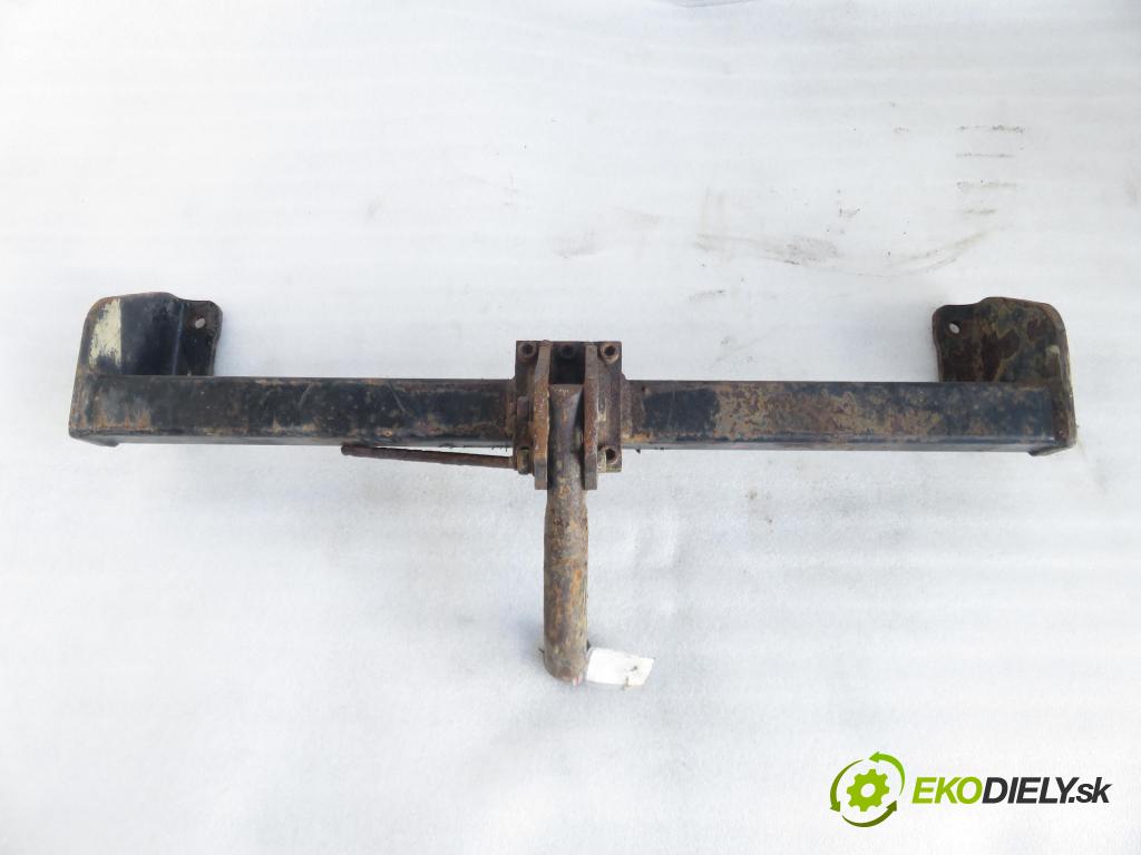 SUZUKI GRAND VITARA I (FT, HT) TERENOWY 2002 64,00 2.0 TD 87 4x4 - RF (MAZDA) 1998,00 Hák