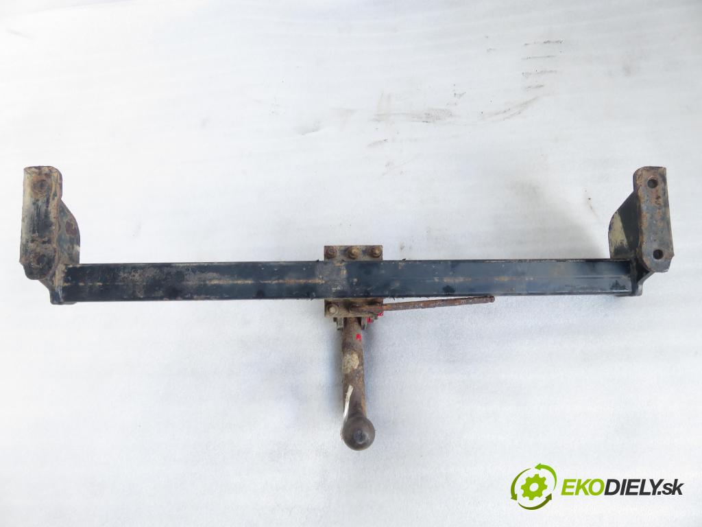 SUZUKI GRAND VITARA I (FT, HT) TERENOWY 2002 64,00 2.0 TD 87 4x4 - RF (MAZDA) 1998,00 Hák