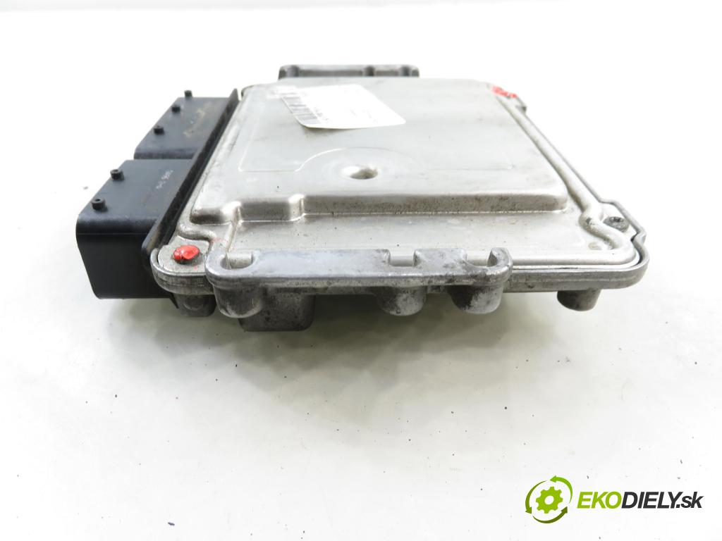 FIAT SEDICI (189_) CROSSOVER 2007 88,00 1.9 D Multijet 120 4x4 - D19AA 1910,00 Riadiaca jednotka Motor 0281012992 ; 55204652