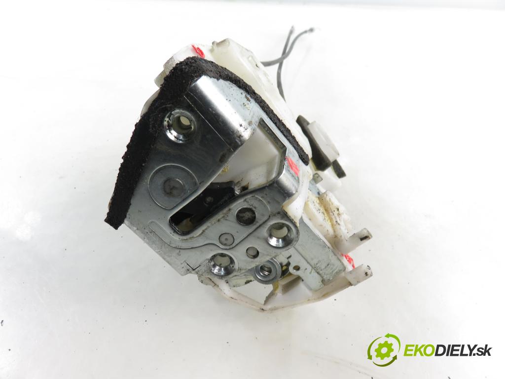 FIAT SEDICI (189_) CROSSOVER 2007 88,00 1.9 D Multijet 120 4x4 - D19AA 1910,00 zámok