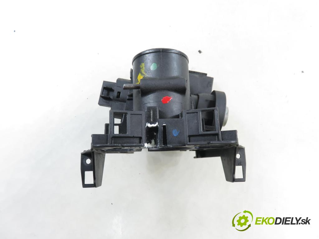 OPEL MERIVA A nadwozie wielkoprzestrzenne (MPV) (X03) HB 2006 92,00 1.8 - Z 18 XE 1796,00 spinačka 90589389 ; 5WK47631 ; 13144390 (Spínacia skrinka)