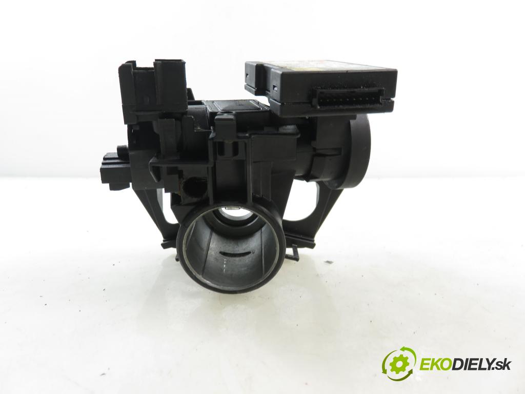 OPEL MERIVA A nadwozie wielkoprzestrzenne (MPV) (X03) HB 2006 92,00 1.8 - Z 18 XE 1796,00 spinačka 90589389 ; 5WK47631 ; 13144390 (Spínacia skrinka)