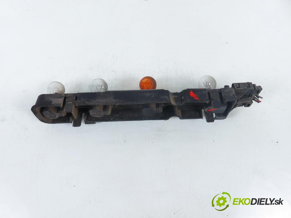 FORD TRANSIT Furgon (FA_ _) FURGON 2012 92,00 2.2 TDCi - CYFB 2198,00 vložka svetla ľavy zadné