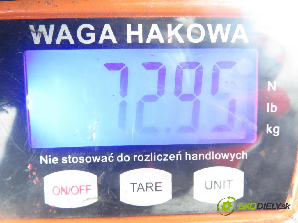 FORD FOCUS III HB 2016 77,00 1.6 Ti VCT 105 - IQDC 1596,00 zadné
