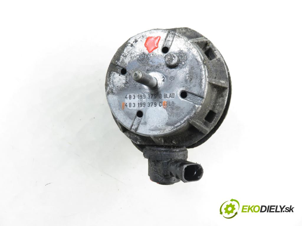 AUDI A6 Avant (4B5, C5) KOMBI 2001 220,00 4.2 quattro - ASG 4172,00 AirBag Motor 4B3199379C