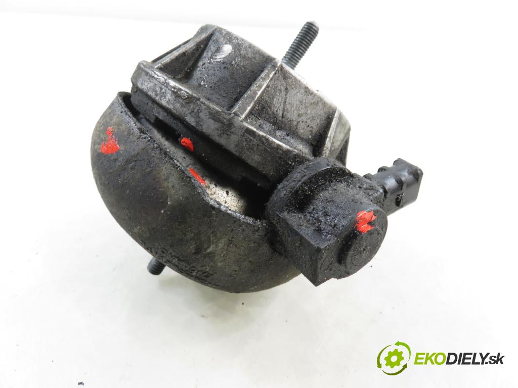 AUDI A6 Avant (4B5, C5) KOMBI 2001 220,00 4.2 quattro - ASG 4172,00 AirBag Motor 4B3199379C