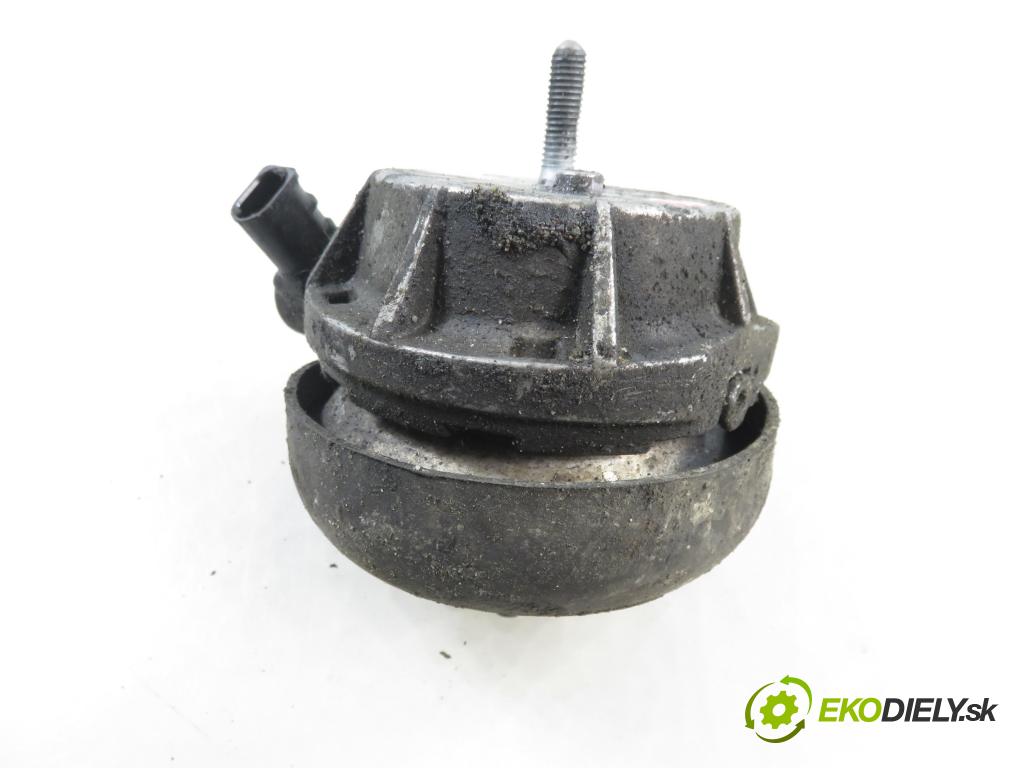 AUDI A6 Avant (4B5, C5) KOMBI 2001 220,00 4.2 quattro - ASG 4172,00 AirBag Motor 4B3199379C