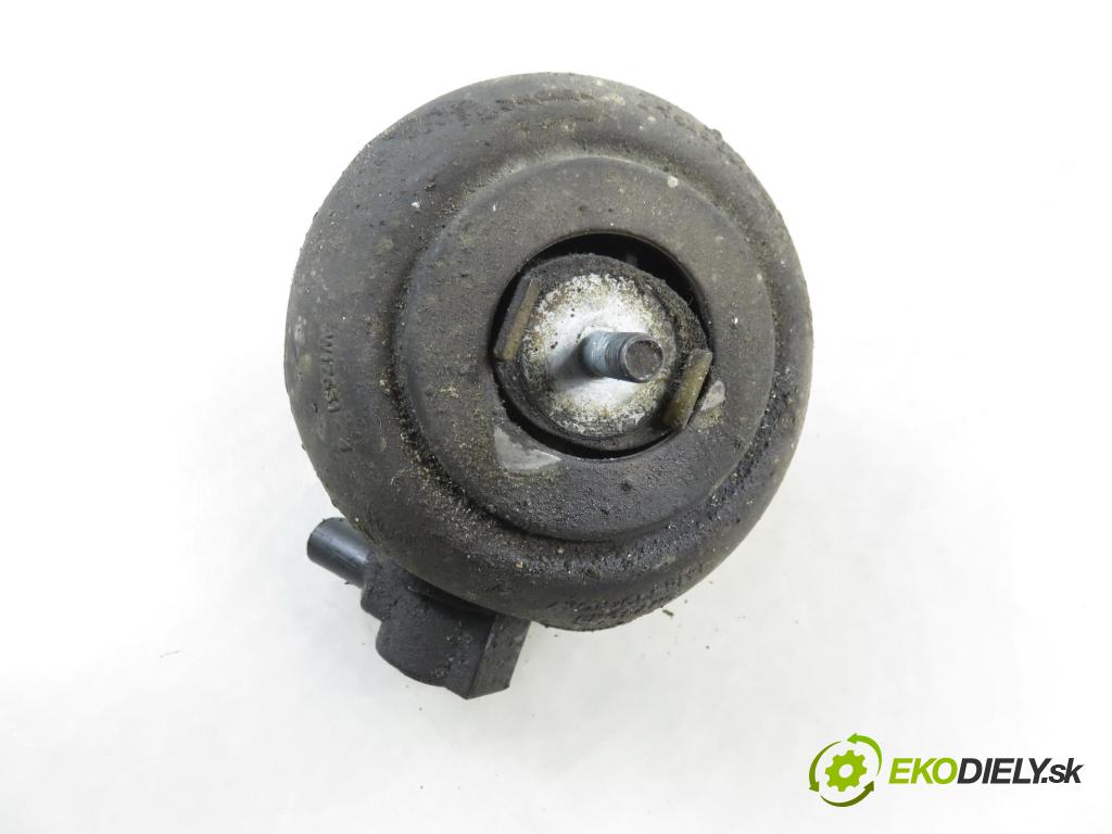 AUDI A6 Avant (4B5, C5) KOMBI 2001 220,00 4.2 quattro - ASG 4172,00 AirBag Motor 4B3199379C