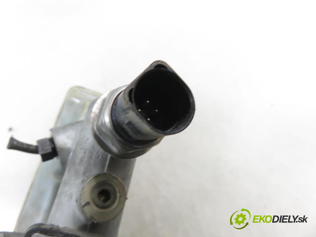 FORD GALAXY (WGR) MINIVAN 2006 103,00 2.3 16V - E5SB 2295,00 Posilovač 7M3612100K (Servočerpadlo)