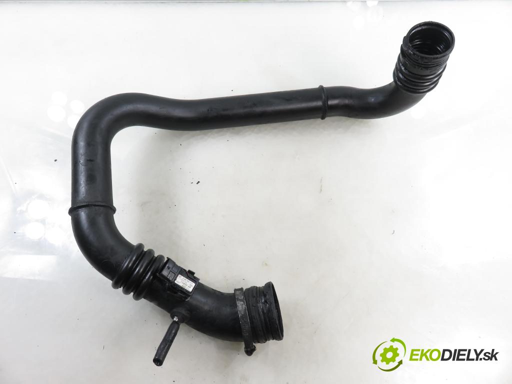 RENAULT MASTER II Skrzynia (FD) FURGON 2006 66,00 2.2 dCI 90 - G9T 750 2188,00 Rúra intercoolera turba 8200230579B