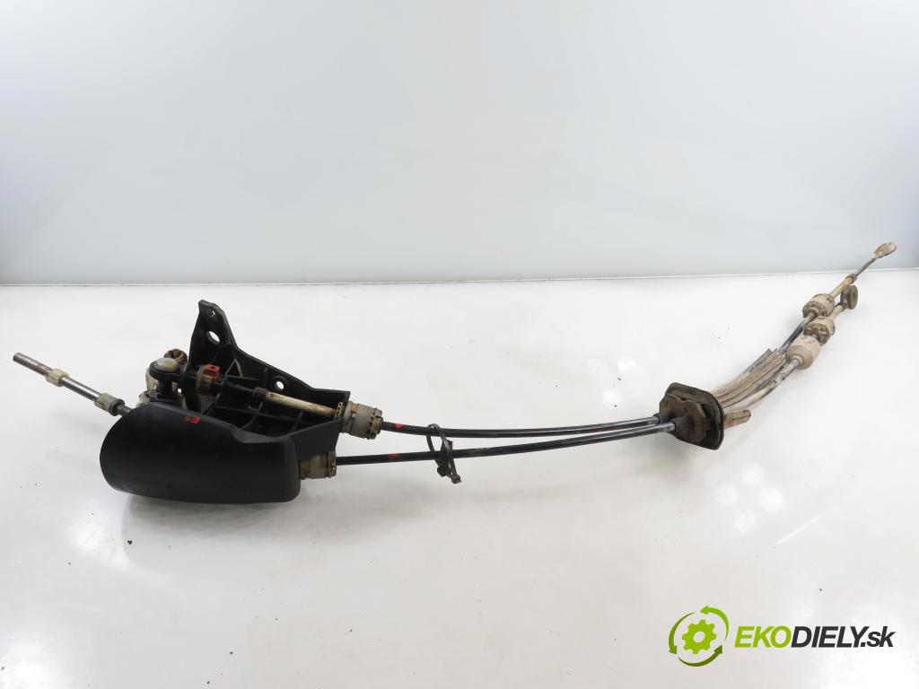 OPEL MOVANO Platforma / podwoyie (X70) KABINA/PLATFORMA 2007 0,00 2.5 CDTI - G9U 650 2464,00 ZVEDÁK: 8200201293