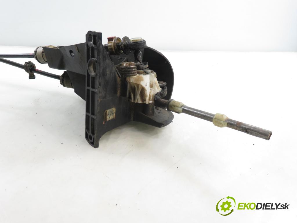 OPEL MOVANO Platforma / podwoyie (X70) KABINA/PLATFORMA 2007 0,00 2.5 CDTI - G9U 650 2464,00 ZVEDÁK: 8200201293