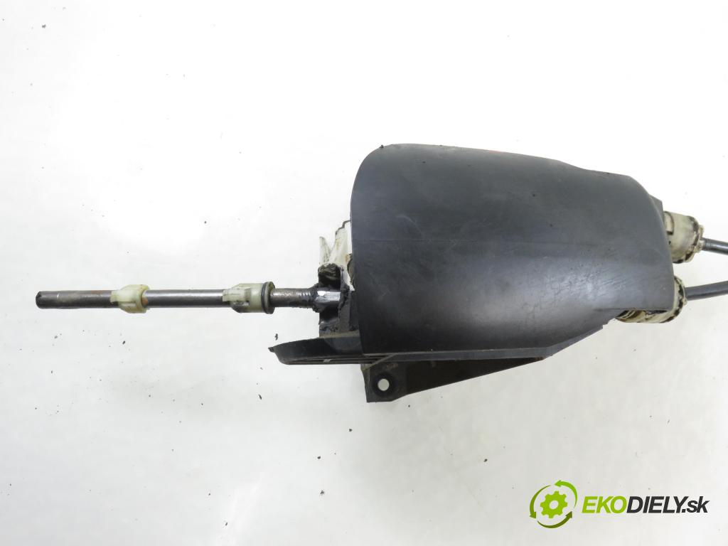 OPEL MOVANO Platforma / podwoyie (X70) KABINA/PLATFORMA 2007 0,00 2.5 CDTI - G9U 650 2464,00 ZVEDÁK: 8200201293