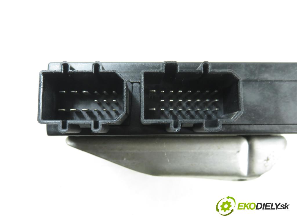 VW GOLF IV (1J1) HB 2002 74,00 1.9 TDI PD 101 - ATD 1896,00 MODUL komfortu 1C0959799B