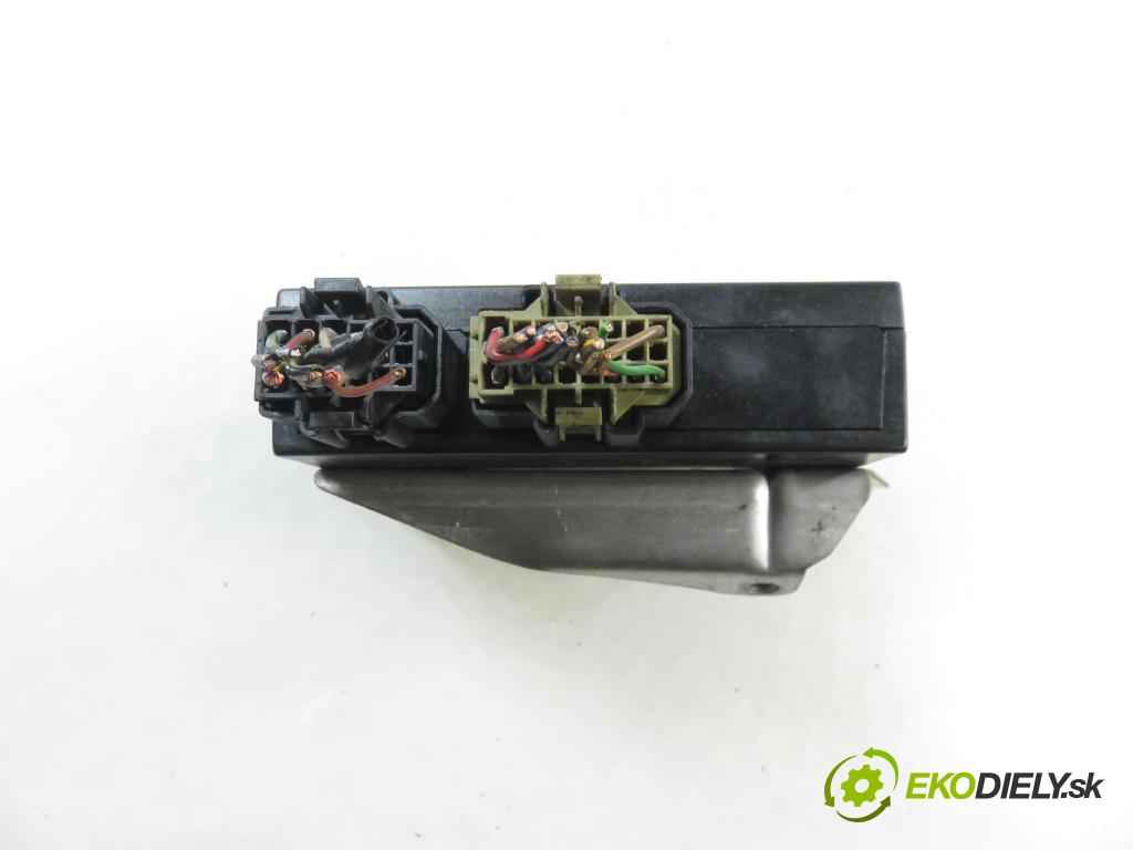 VW GOLF IV (1J1) HB 2002 74,00 1.9 TDI PD 101 - ATD 1896,00 MODUL komfortu 1C0959799B