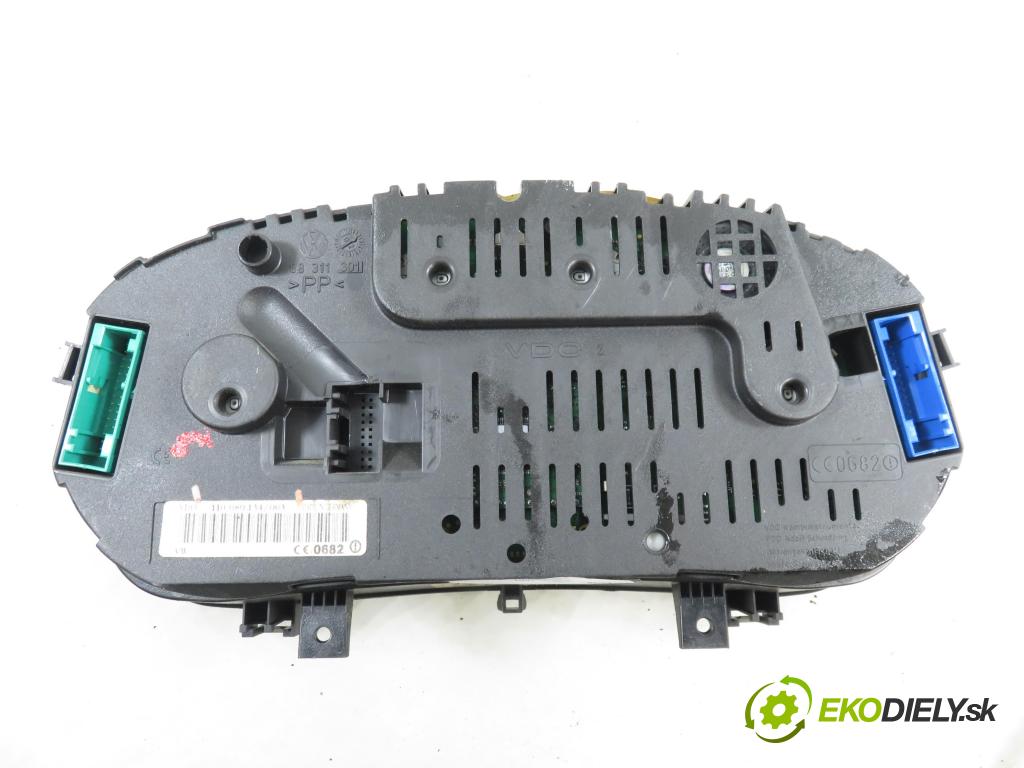 VW GOLF IV (1J1) HB 2002 74,00 1.9 TDI PD 101 - ATD 1896,00 Prístrojovka elektrický 110080134003 ; 1J5920826C