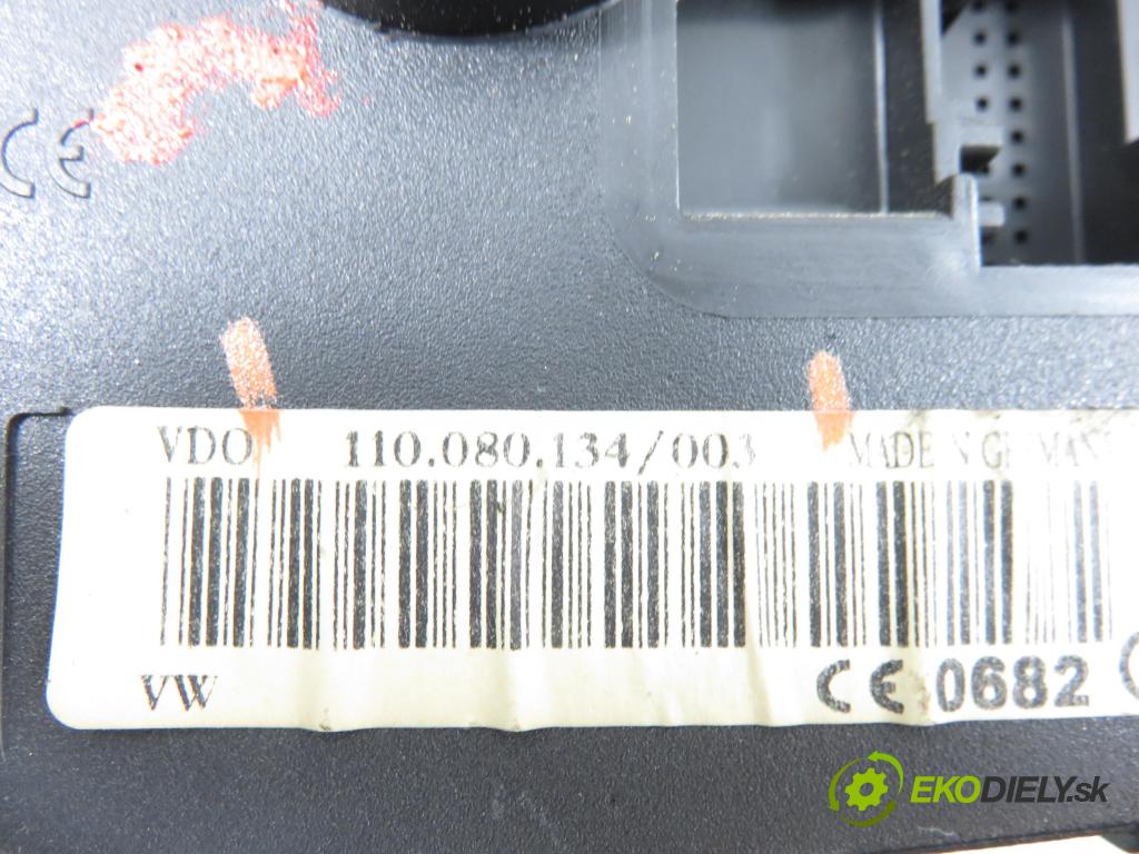 VW GOLF IV (1J1) HB 2002 74,00 1.9 TDI PD 101 - ATD 1896,00 Prístrojovka elektrický 110080134003 ; 1J5920826C