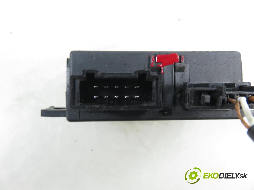 FORD GALAXY (WGR) MINIVAN 2006 103,00 2.3 16V - E5SB 2295,00 spinačka 4B0905851B ; 7M3953257D ; YM2119A366DB (Spínacia skrinka)