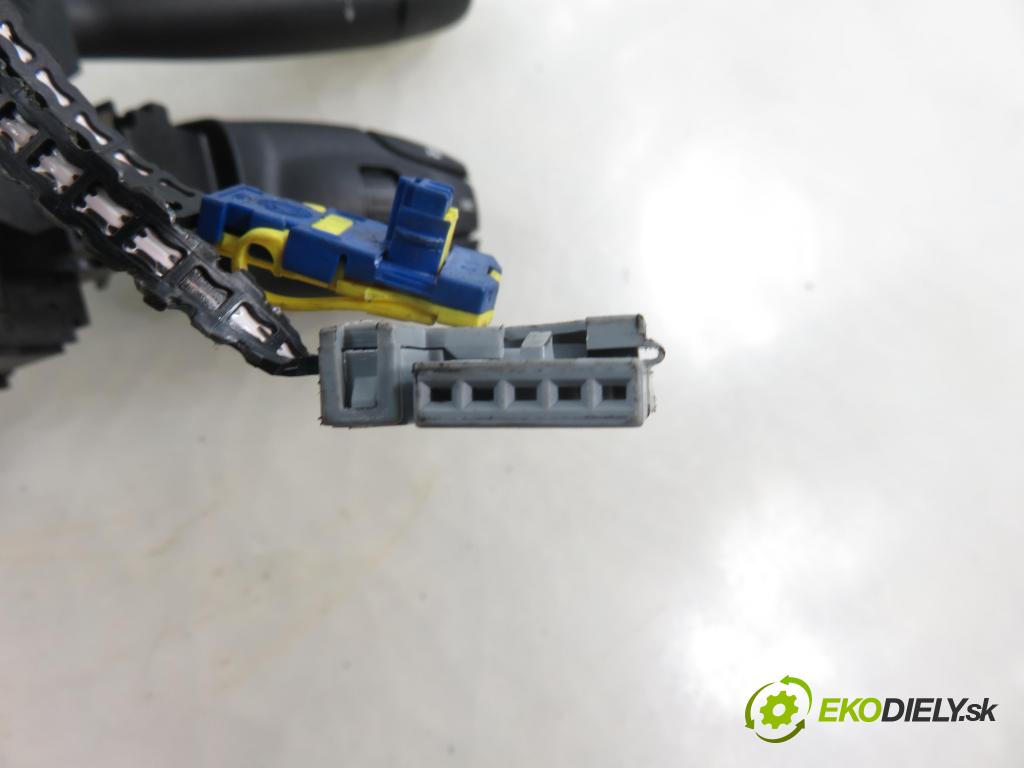 PEUGEOT 307 (3A/C) HB 2003 80,00 1.6 16V - NFU (TU5JP4) 1587,00 páčka/prepínač 96509723XT