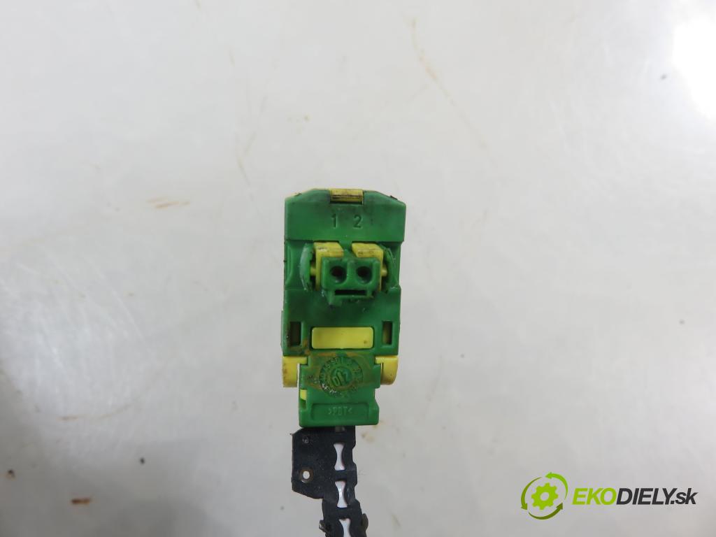 PEUGEOT 307 (3A/C) HB 2003 80,00 1.6 16V - NFU (TU5JP4) 1587,00 páčka/prepínač 96509723XT