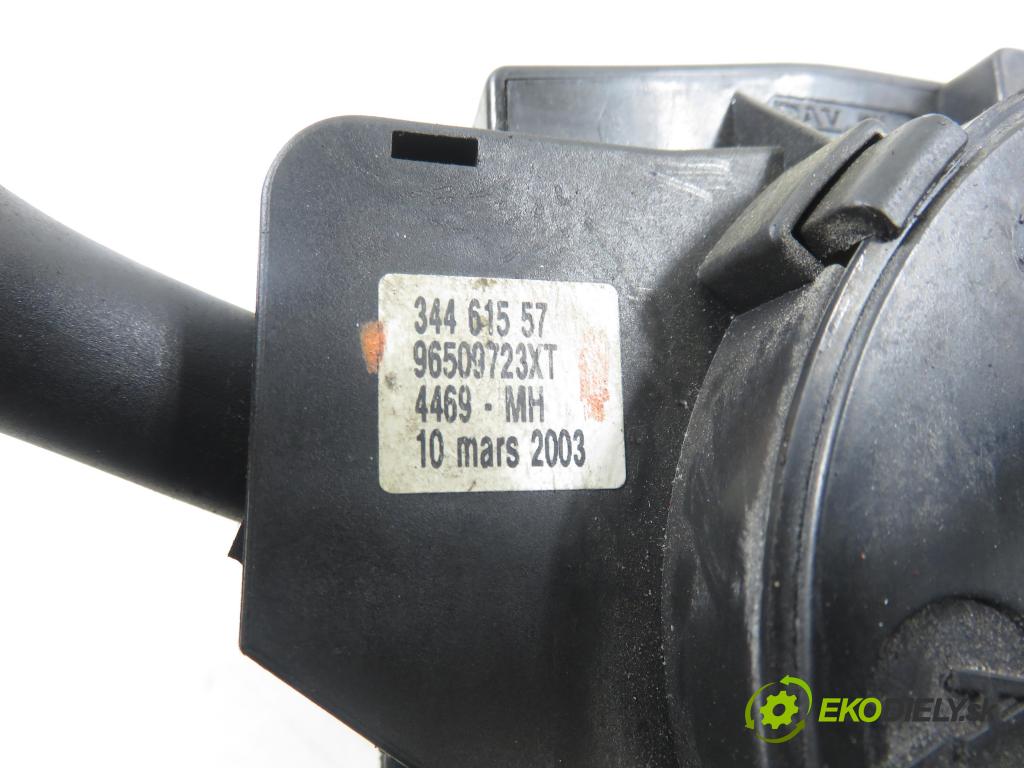 PEUGEOT 307 (3A/C) HB 2003 80,00 1.6 16V - NFU (TU5JP4) 1587,00 páčka/prepínač 96509723XT