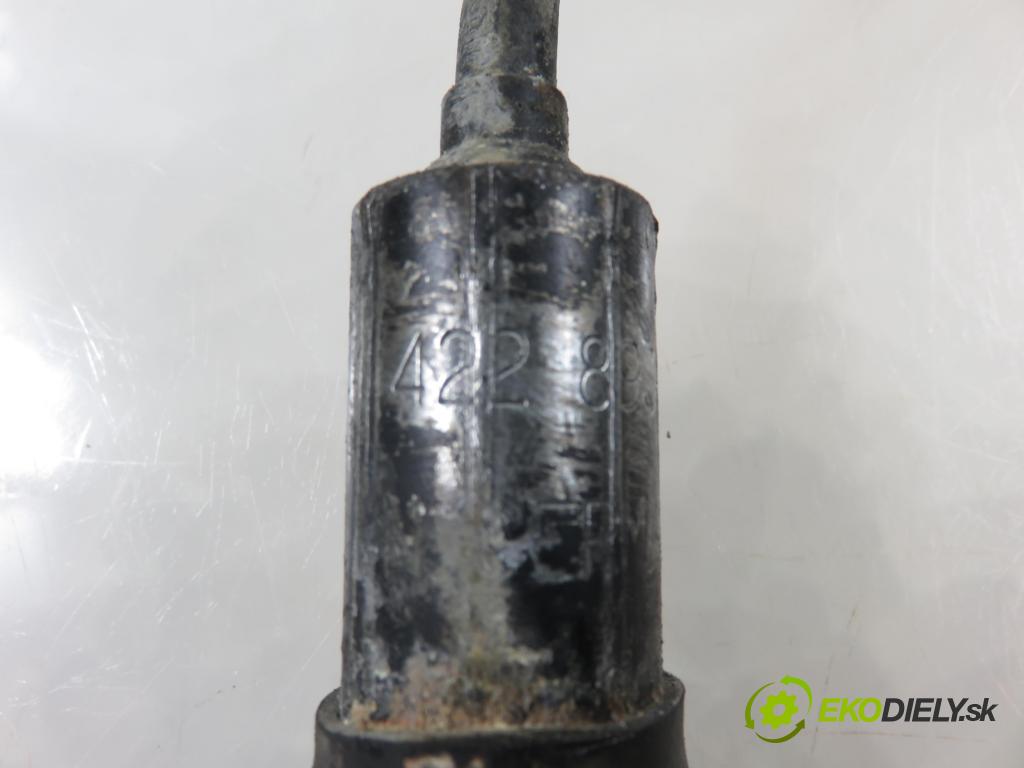 AUDI 80 (8C, B4) SEDAN 1993 85,00 2.0 E 115 - ABK 1984,00 rúrka / Rúra servočerpadlo 8A1422893B