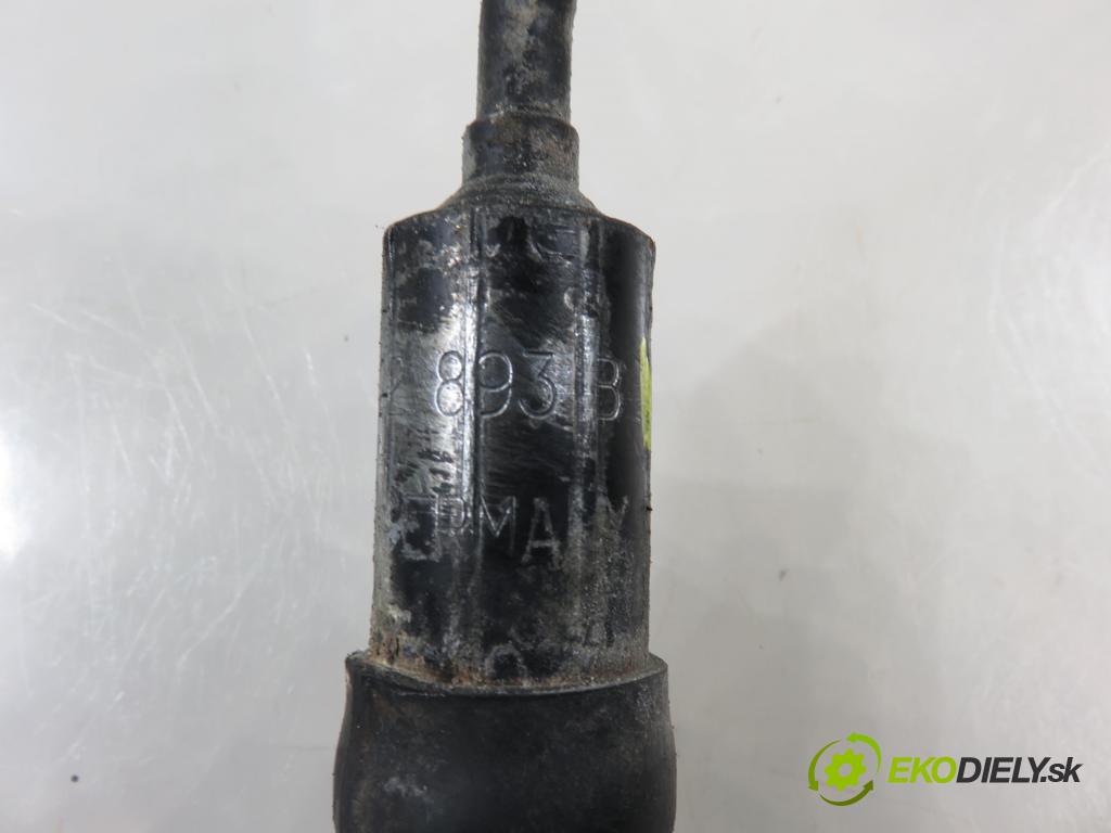 AUDI 80 (8C, B4) SEDAN 1993 85,00 2.0 E 115 - ABK 1984,00 rúrka / Rúra servočerpadlo 8A1422893B