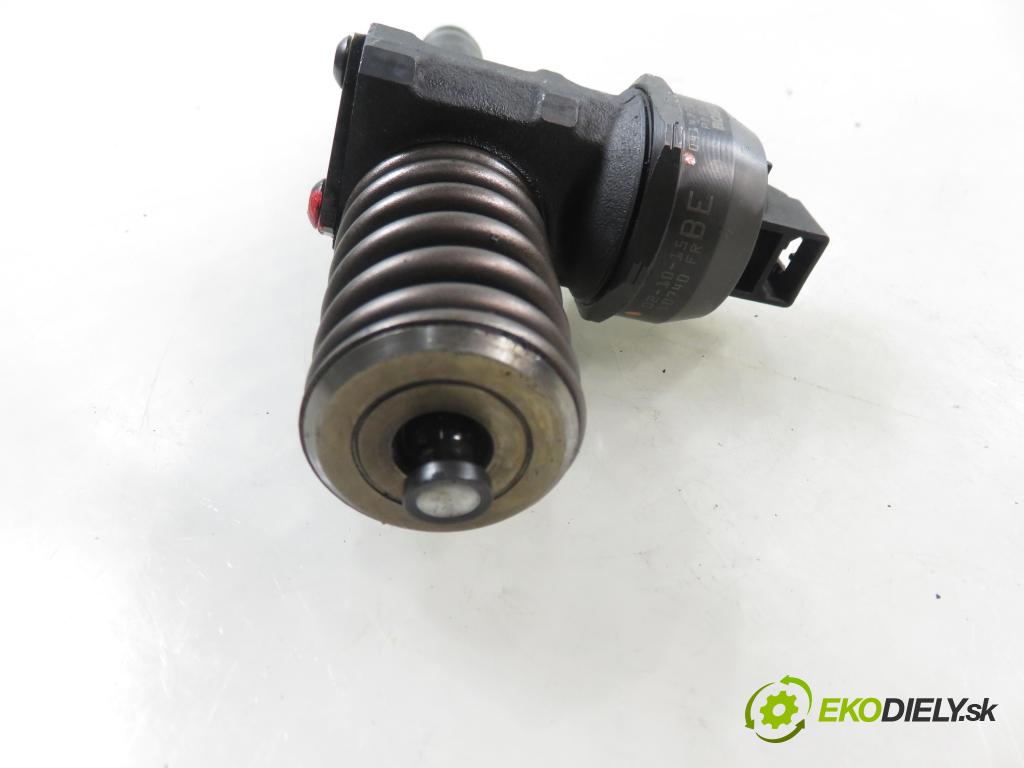 SEAT IBIZA III (6L1) HB 2003 96,00 1.9 TDI PD 130 - ASZ 1896,00 Vstrekovač 038130073AL ; 0414720039 (Vstrekovač paliva)