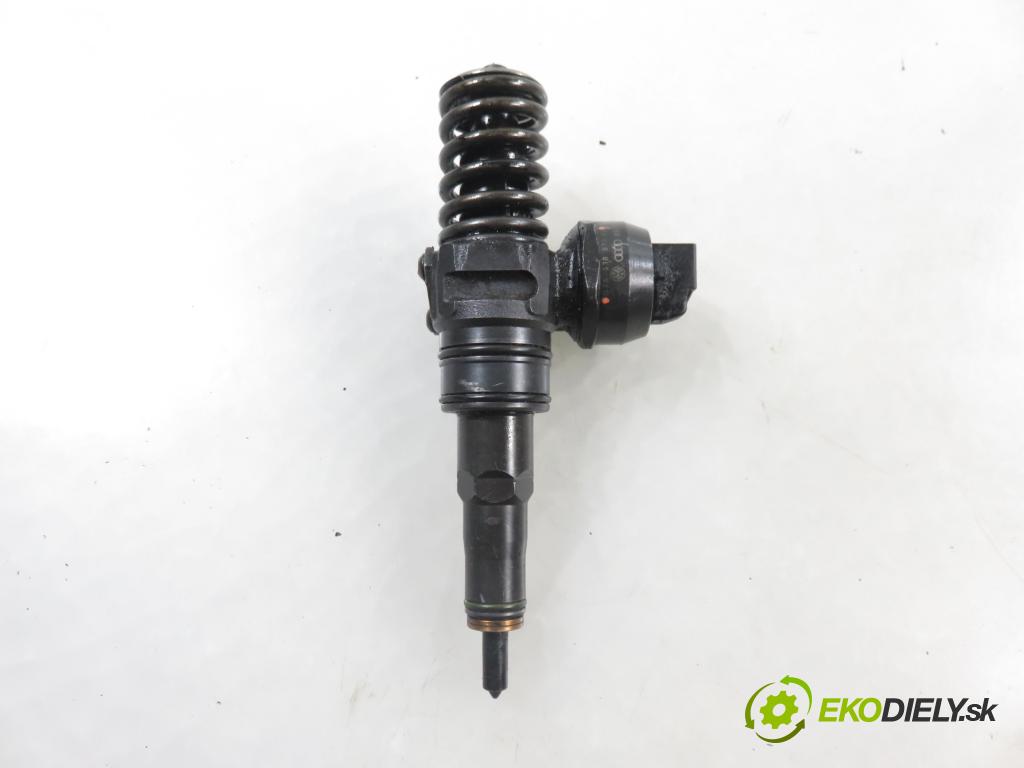 SEAT IBIZA III (6L1) HB 2003 96,00 1.9 TDI PD 130 - ASZ 1896,00 Vstrekovač 038130073AL ; 0414720039 (Vstrekovač paliva)