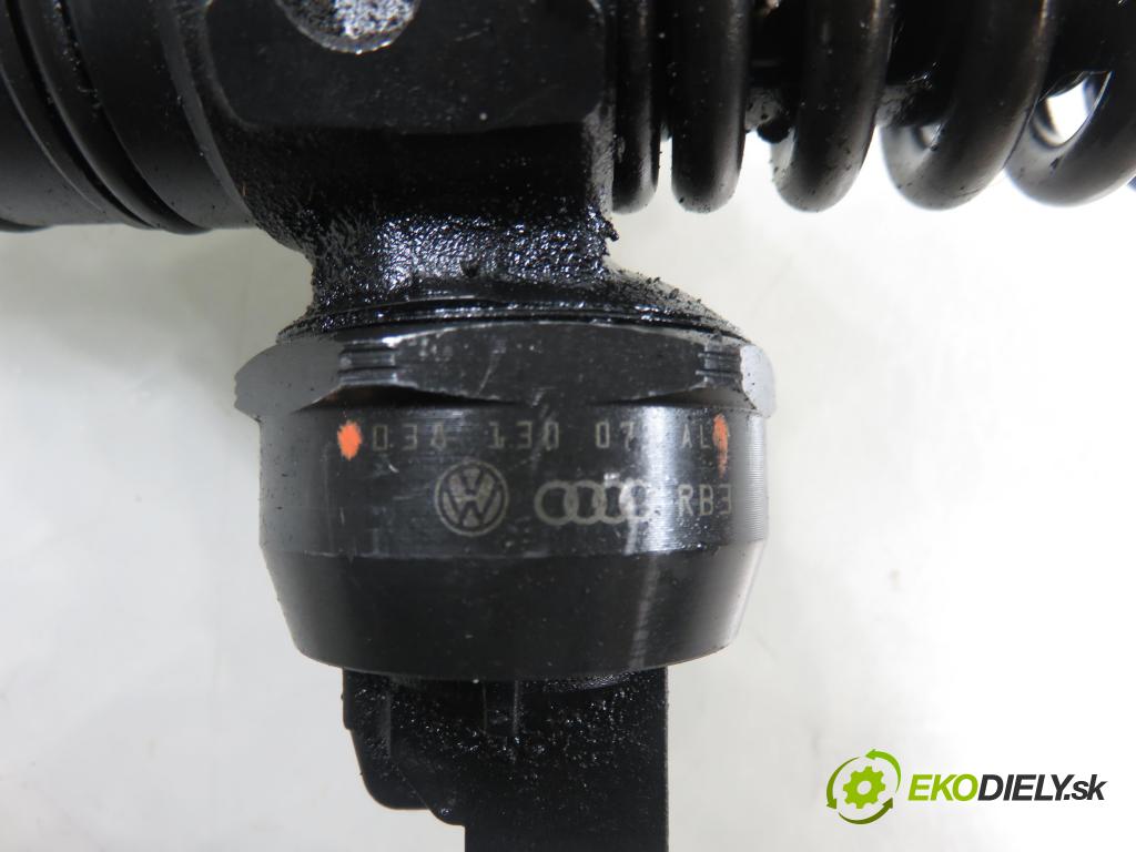 SEAT IBIZA III (6L1) HB 2003 96,00 1.9 TDI PD 130 - ASZ 1896,00 Vstrekovač 038130073AL ; 0414720039 (Vstrekovač paliva)