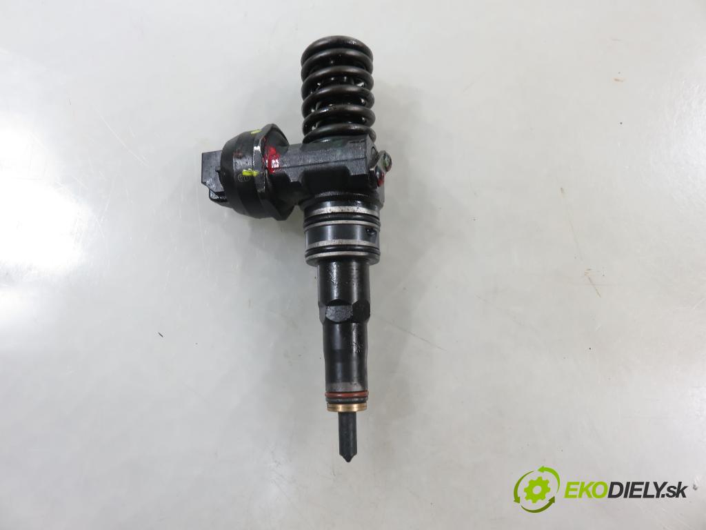 SKODA OCTAVIA I Combi (1U5) KOMBI 2002 74,00 1.9 TDI 4x4 - ATD 1896,00 Vstrekovač 038130073AG ; 0414720215 (Vstrekovač paliva)