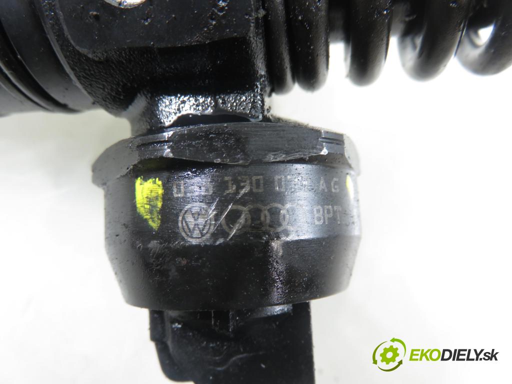 SKODA OCTAVIA I Combi (1U5) KOMBI 2002 74,00 1.9 TDI 4x4 - ATD 1896,00 Vstrekovač 038130073AG ; 0414720215 (Vstrekovač paliva)