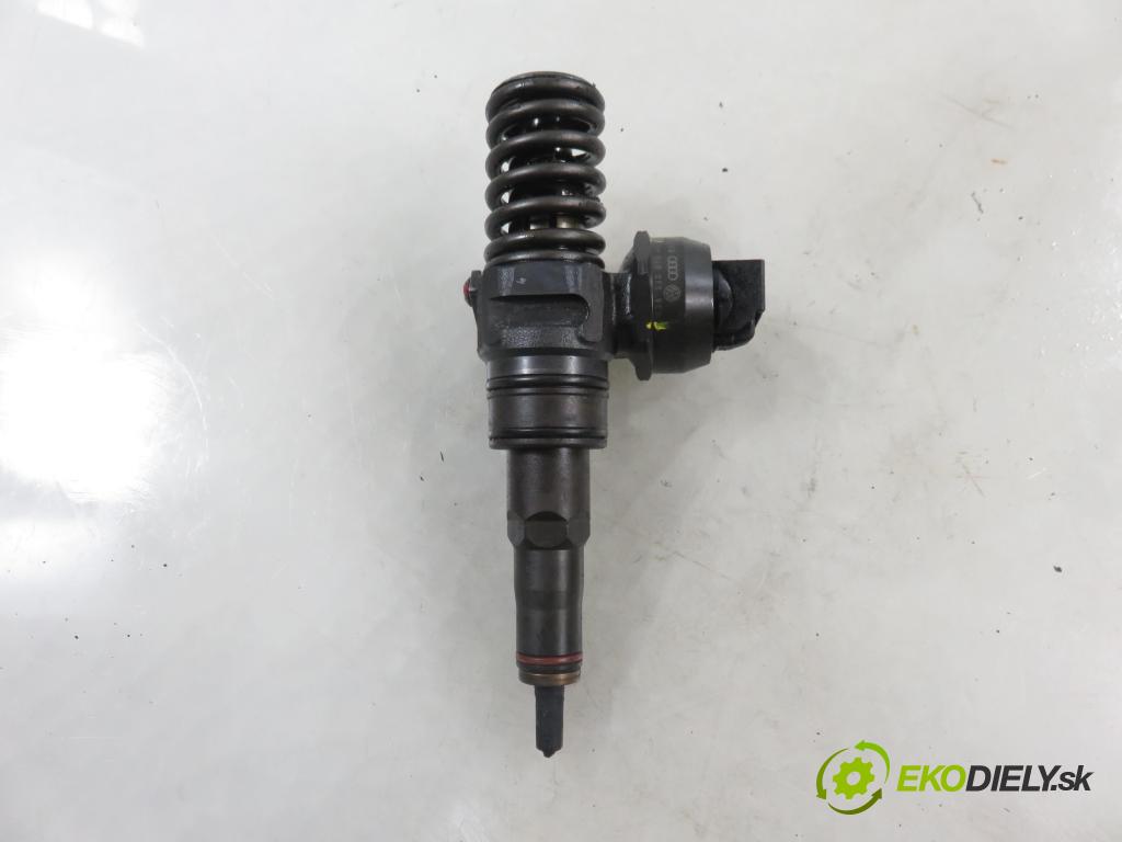 VW GOLF PLUS (5M1, 521) HB 2006 66,00 1.9 TDI - BRU 1896,00 Vstrekovač 038130073AG ; 04147250215 (Vstrekovač paliva)