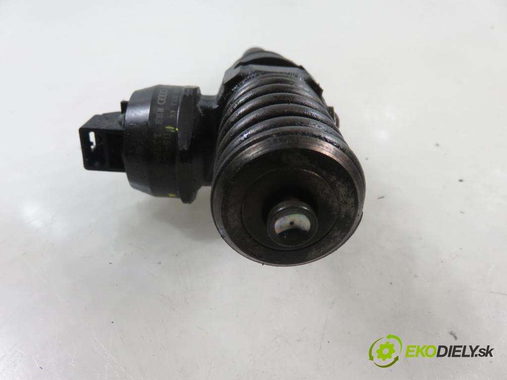 VW GOLF PLUS (5M1, 521) HB 2006 66,00 1.9 TDI - BRU 1896,00 Vstrekovač 038130073AG ; 04147250215 (Vstrekovač paliva)